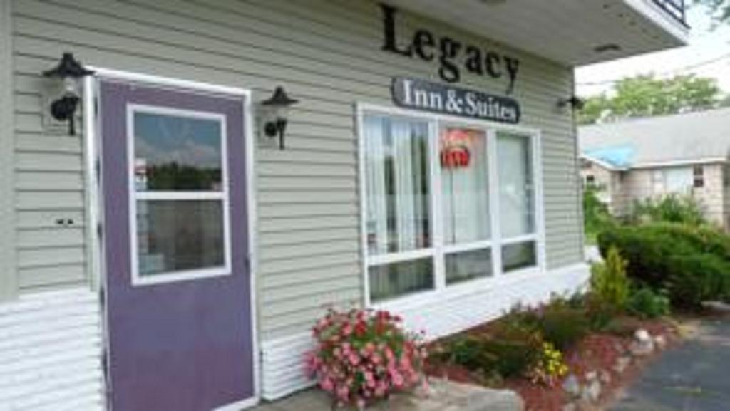 Legacy Inn & Suites Of Λίμνη George Εξωτερικό φωτογραφία